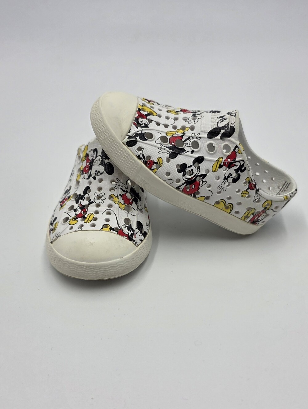 Native x Disney Jefferson toddler Mickey Mouse shoes size 5